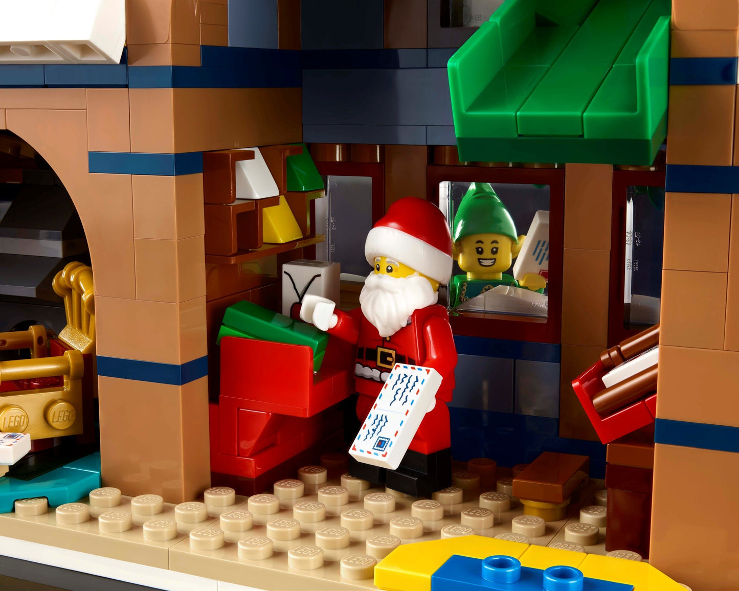 Santa's Post Office - 10339